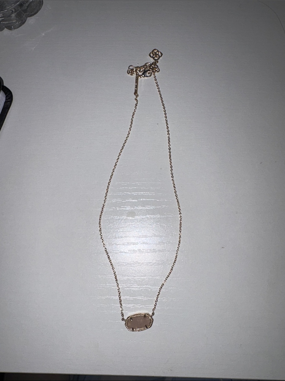 Kendra Scott rose quartz necklace